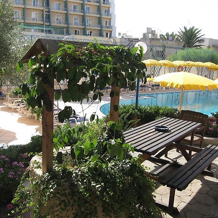 Club Salina Wharf Aparthotel Qawra Exterior photo