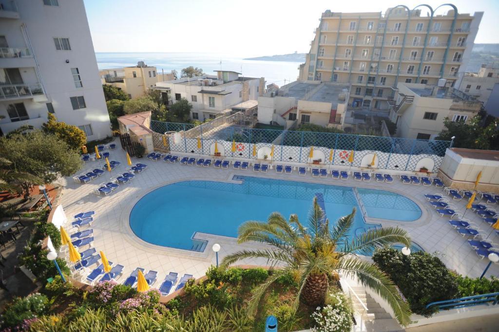Club Salina Wharf Aparthotel Qawra Exterior photo